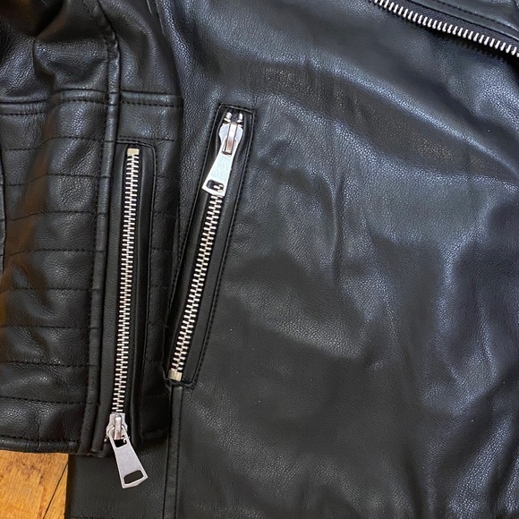 7 For All Mankind Quilted Black Faux Leather Jacket - Picture 4 of 11